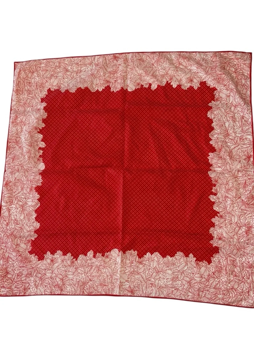 Red Square‎ Polyester Scarf 26